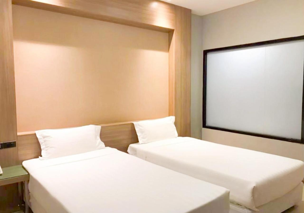 C Hotel Bangna Bangkok Exteriör bild
